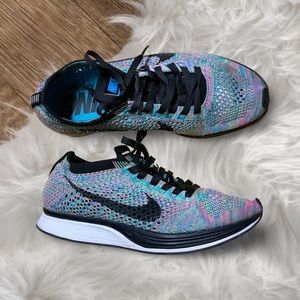NIKE Flyknit Racer